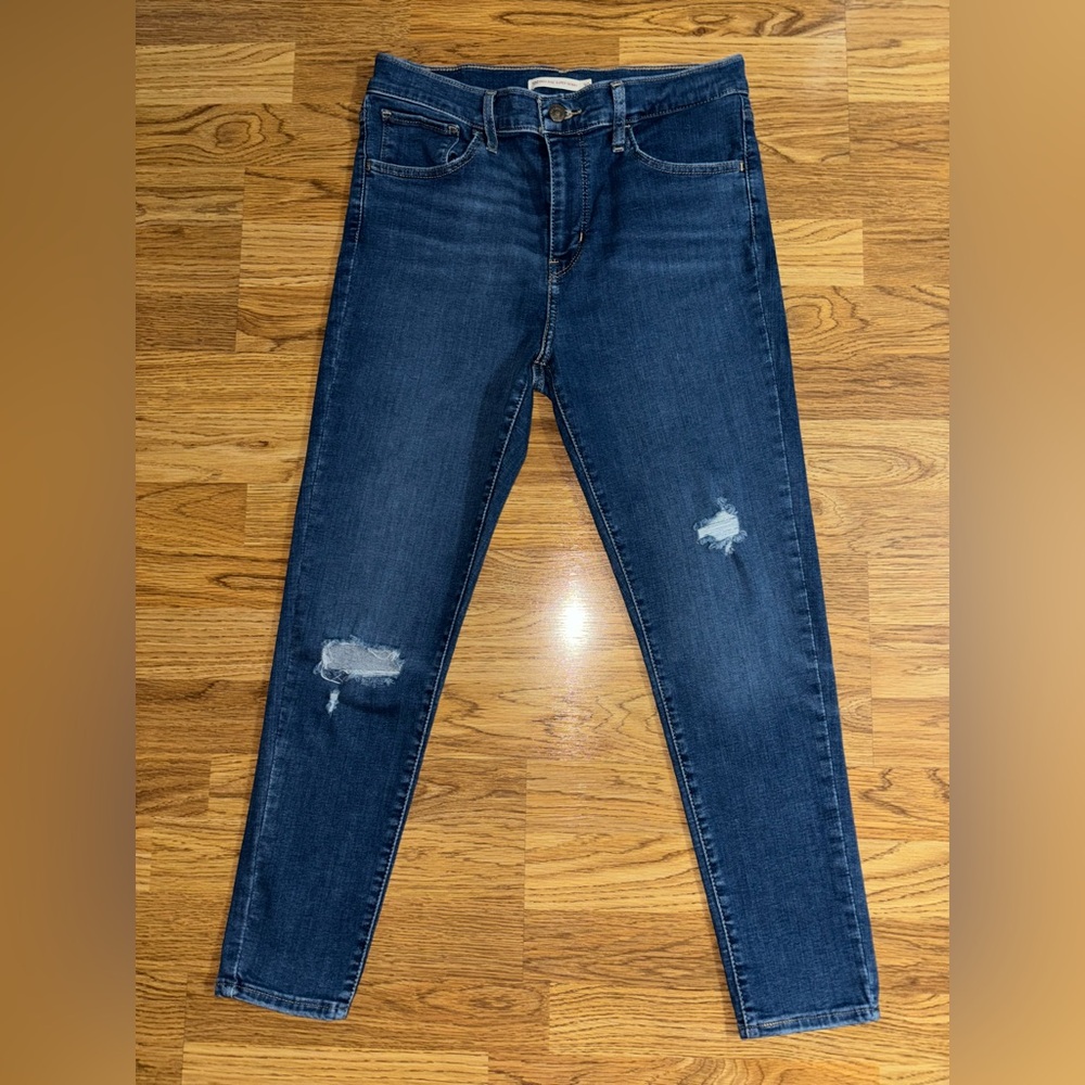 Levi’s 720 High Rise Super Skinny Cropped Jeans Women’s Waist 30 Distressed